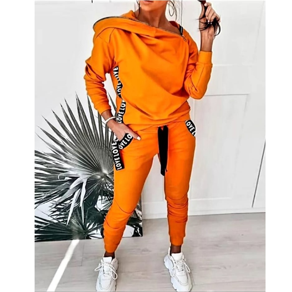 Trening Dama Fashion portocaliu cu hanorac cu umar gol si pantaloni cu buzunare TND06 image23